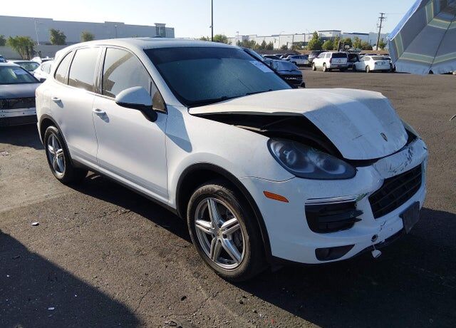 2016 PORSCHE Cayenne