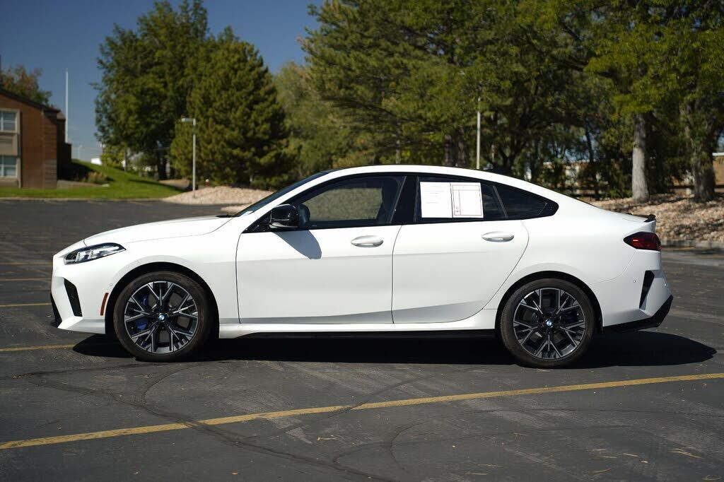 2025 BMW M235