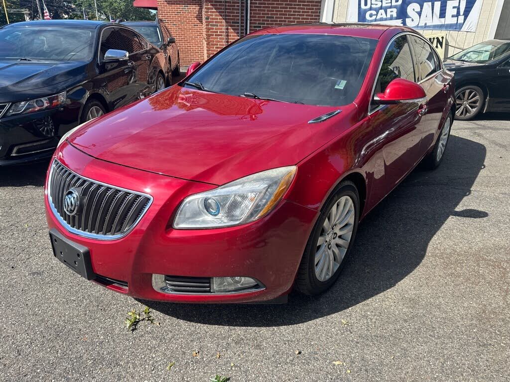 2013 BUICK Regal