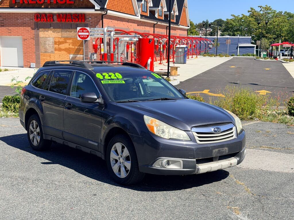 2011 SUBARU Outback