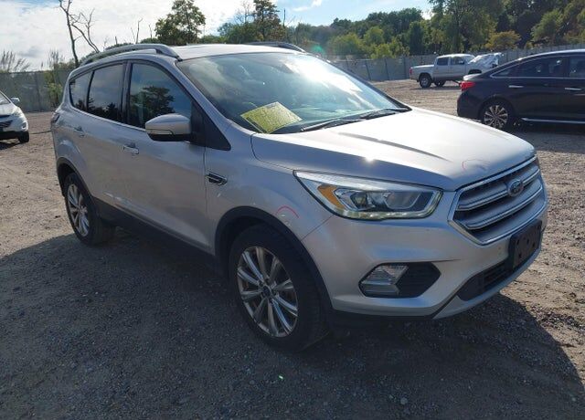2017 FORD Escape