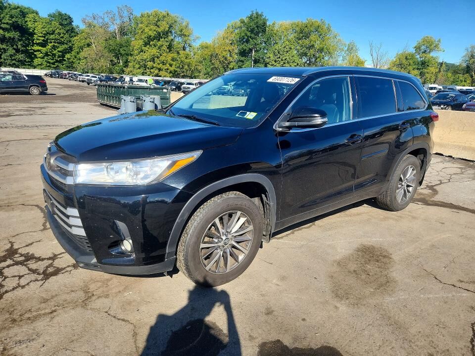 2018 TOYOTA Highlander