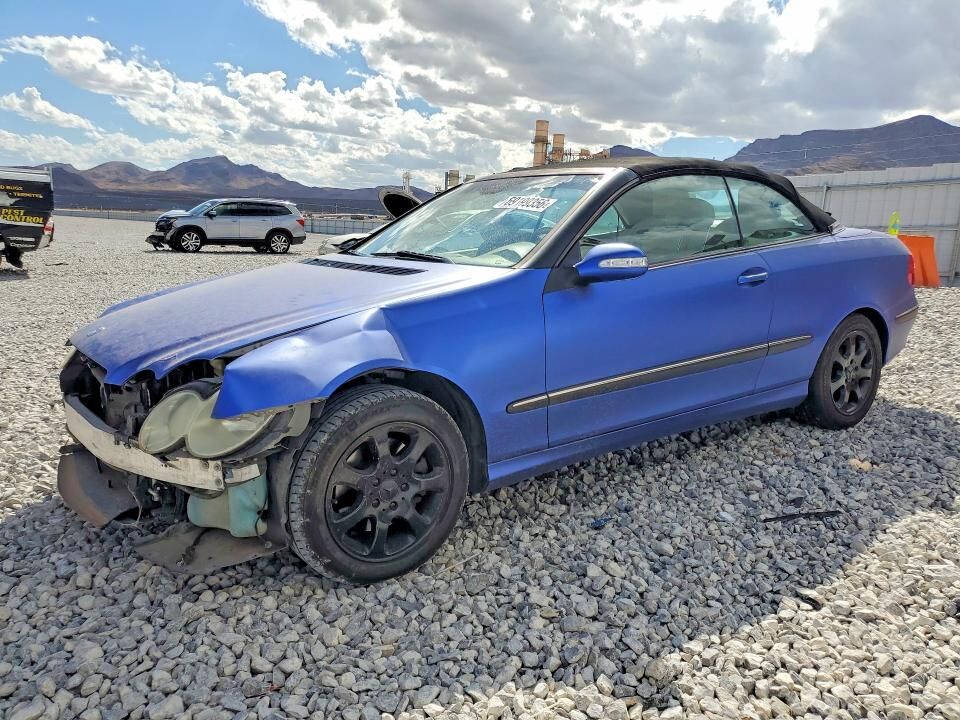 2004 MERCEDES-BENZ CLK-Class