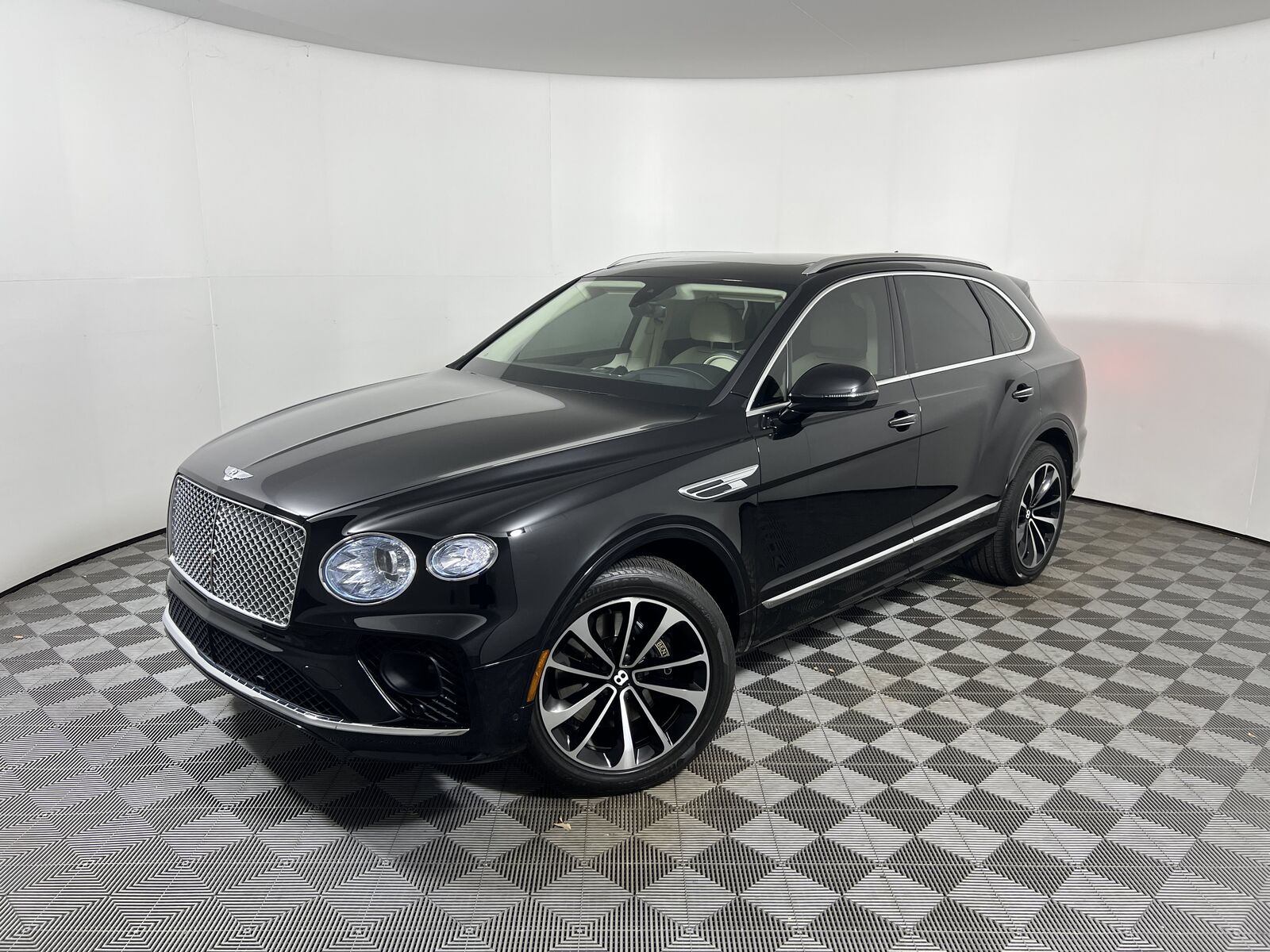 2021 BENTLEY Bentayga V8