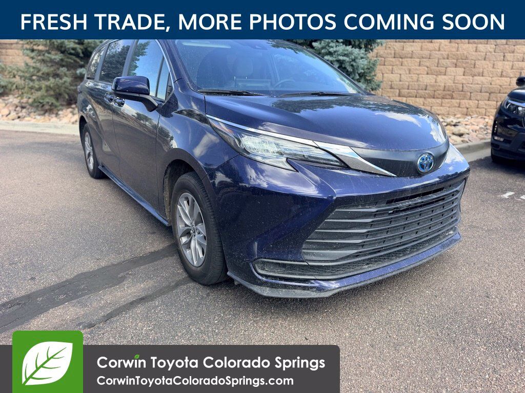 2025 TOYOTA Sienna