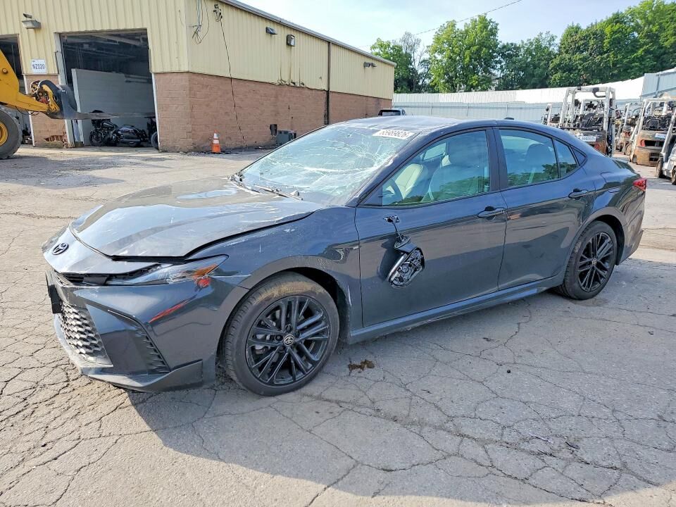 2025 TOYOTA Camry