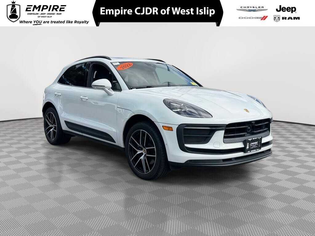 2022 PORSCHE Macan