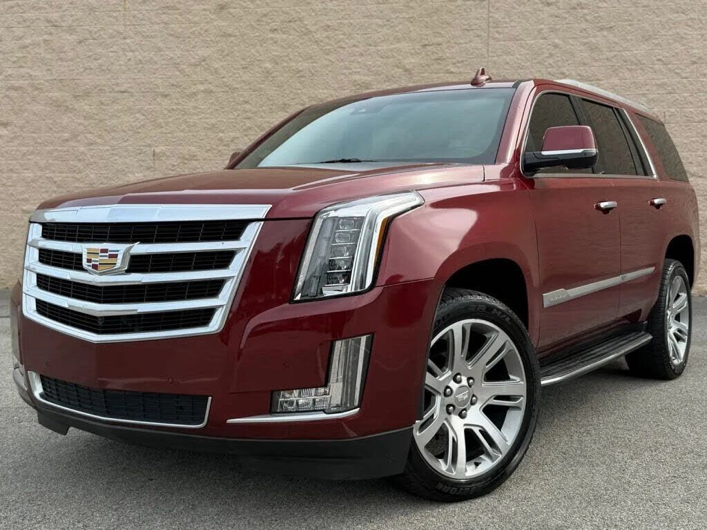 2017 CADILLAC Escalade
