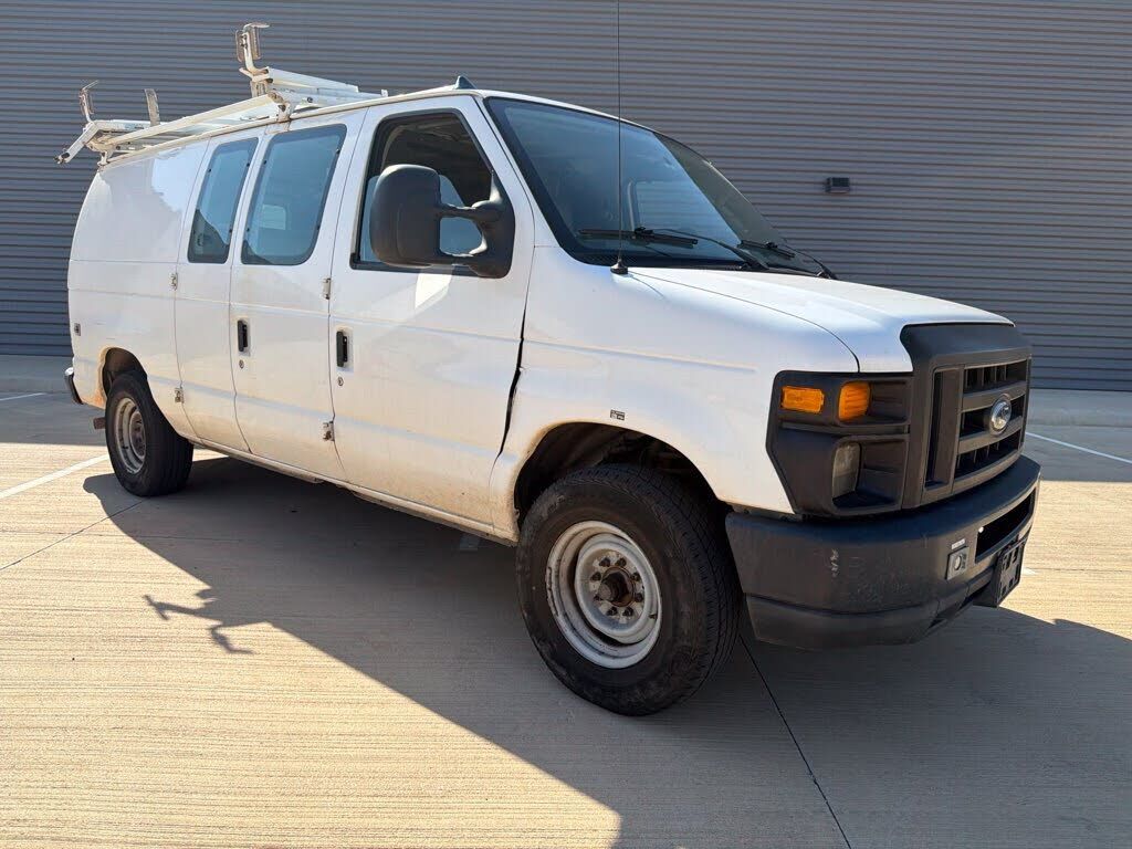 2011 FORD E-250