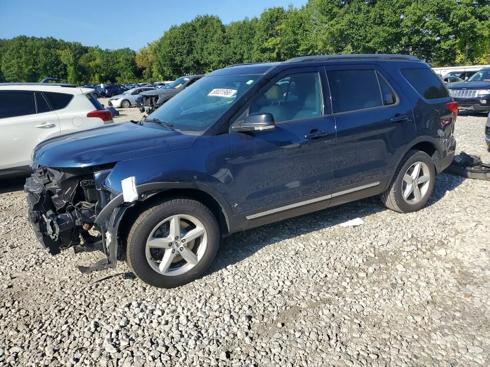2017 FORD Explorer