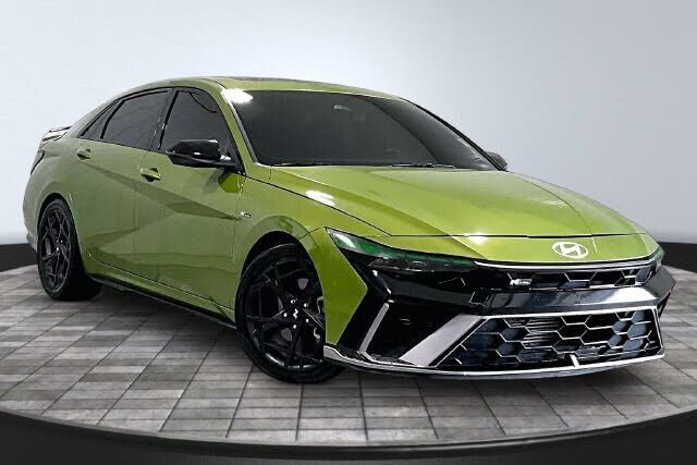 2024 HYUNDAI Elantra
