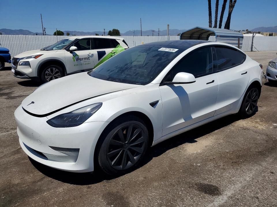 2023 TESLA Model 3