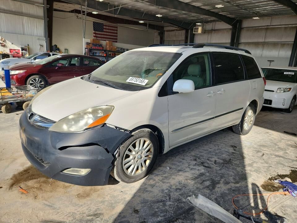 2008 TOYOTA Sienna
