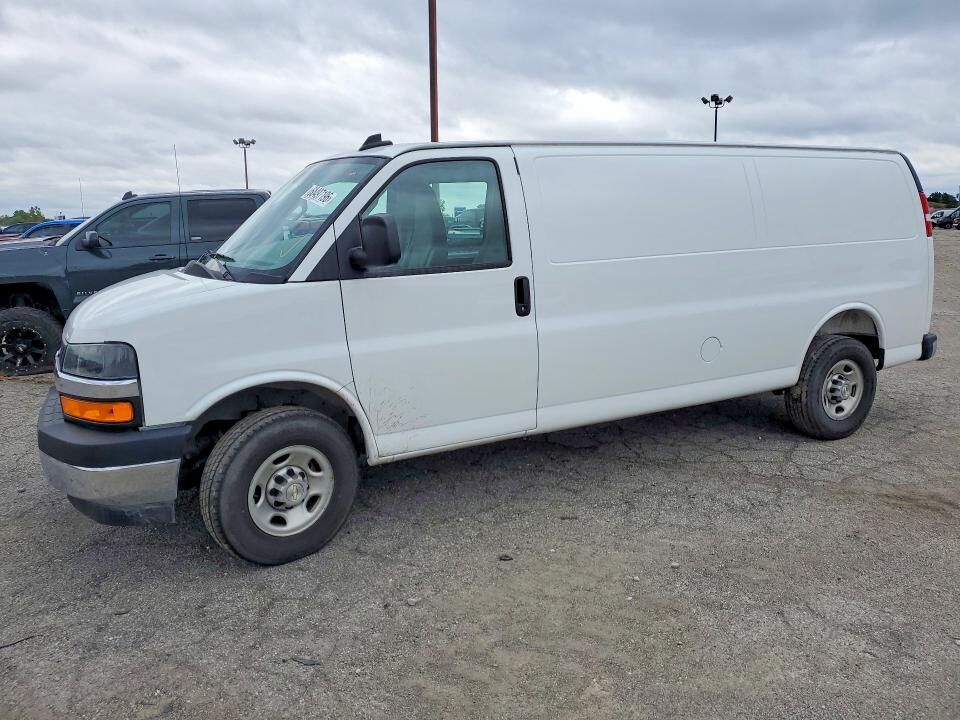 2025 CHEVROLET Express