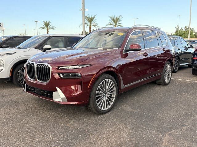 2025 BMW X7