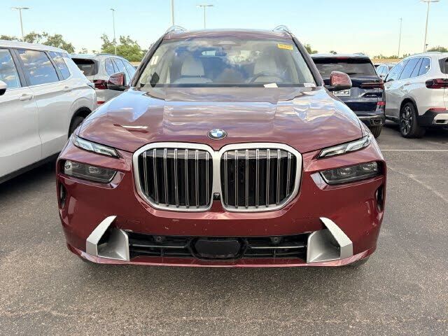 2025 BMW X7