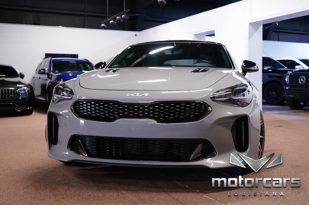 2023 KIA Stinger