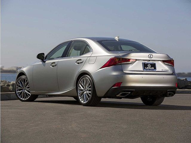 2017 LEXUS IS