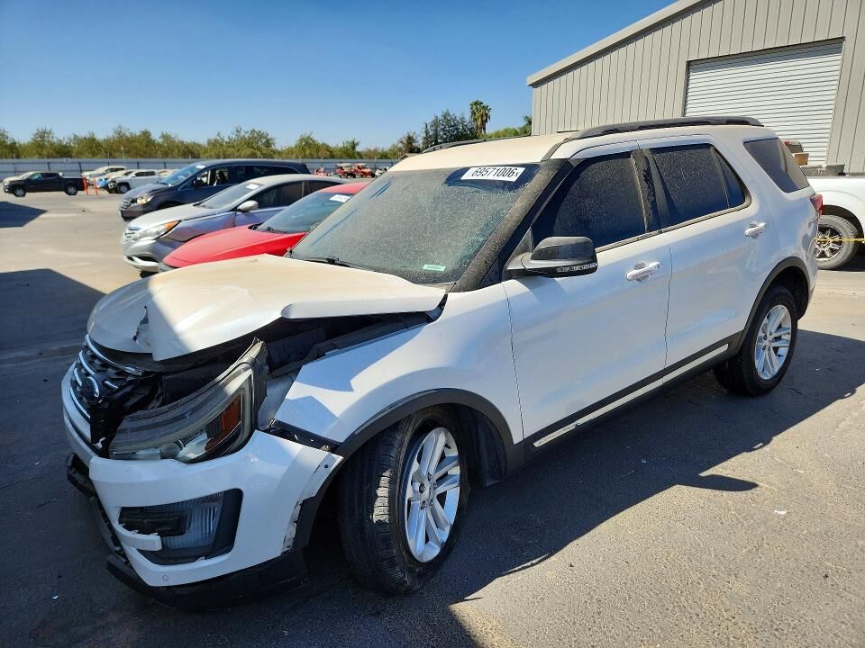 2017 FORD Explorer