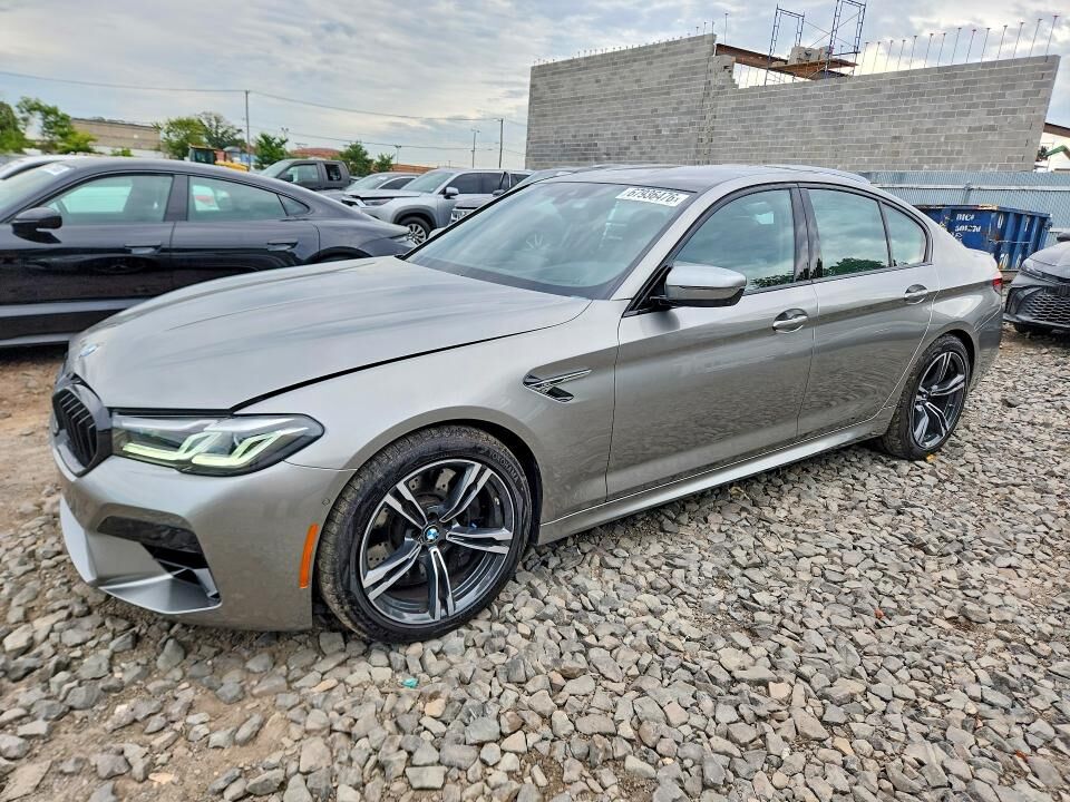 2023 BMW M5