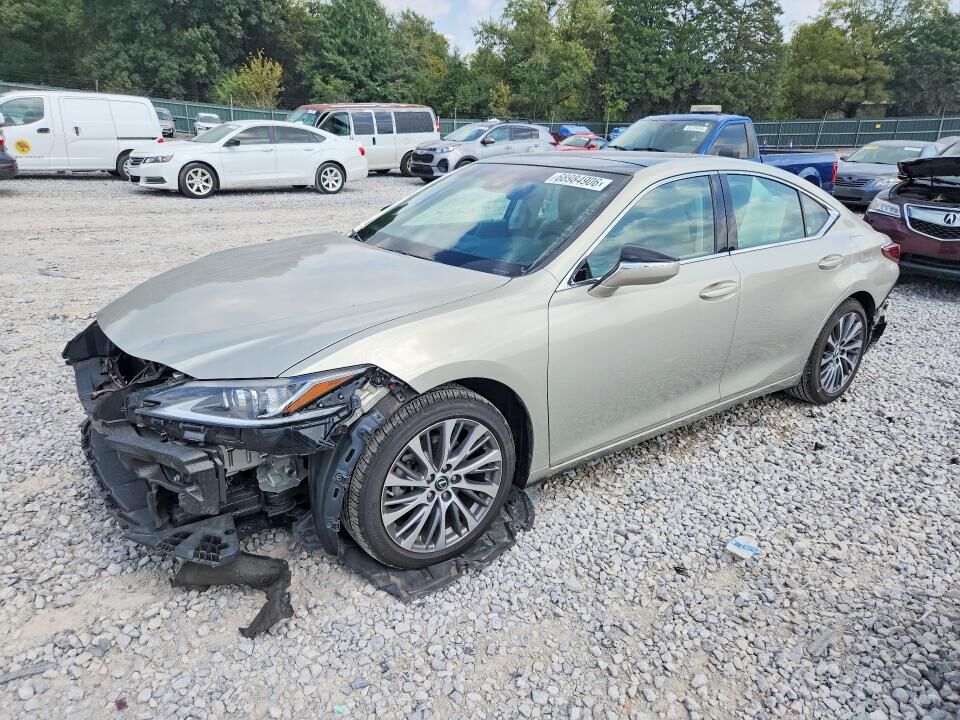 2019 LEXUS ES