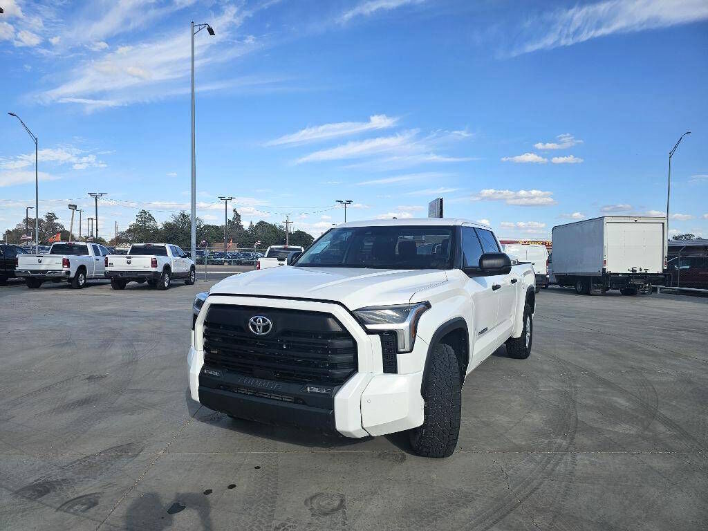 2023 TOYOTA Tundra