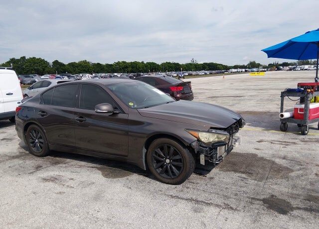 2014 INFINITI Q50