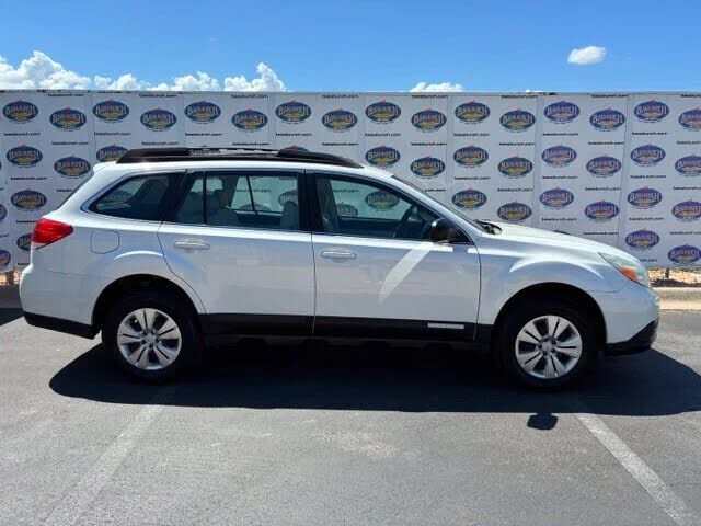 2011 SUBARU Outback