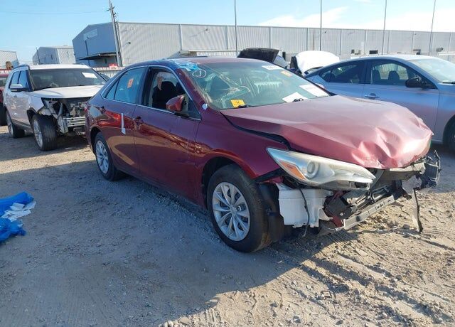 2017 TOYOTA Camry