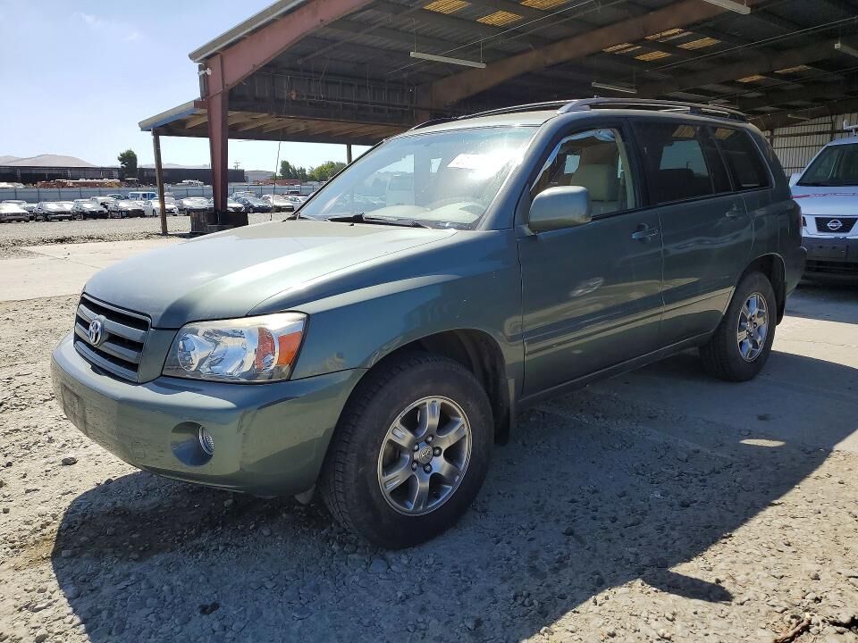 2005 TOYOTA Highlander