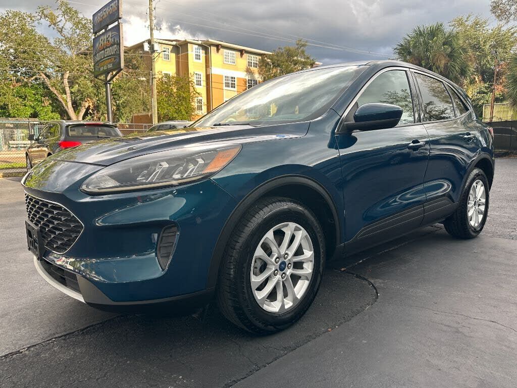 2020 FORD Escape