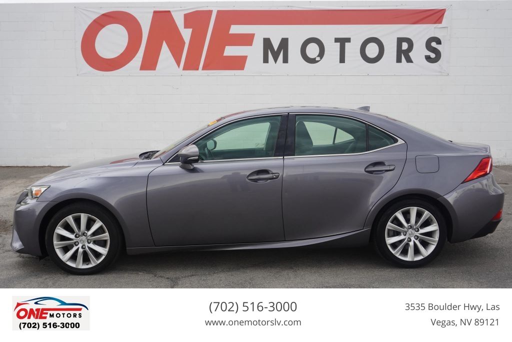 2016 LEXUS IS