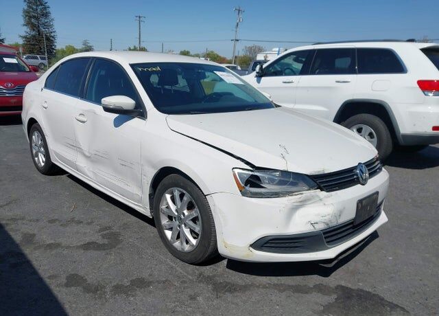 2013 VOLKSWAGEN Jetta