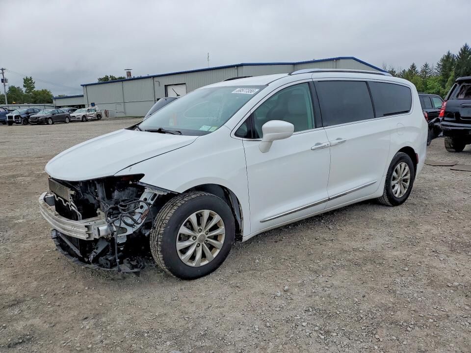 2019 CHRYSLER Pacifica