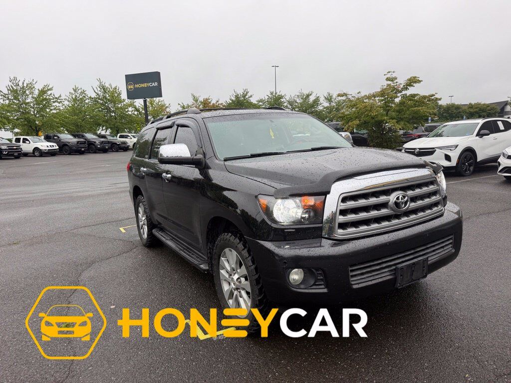 2013 TOYOTA Sequoia