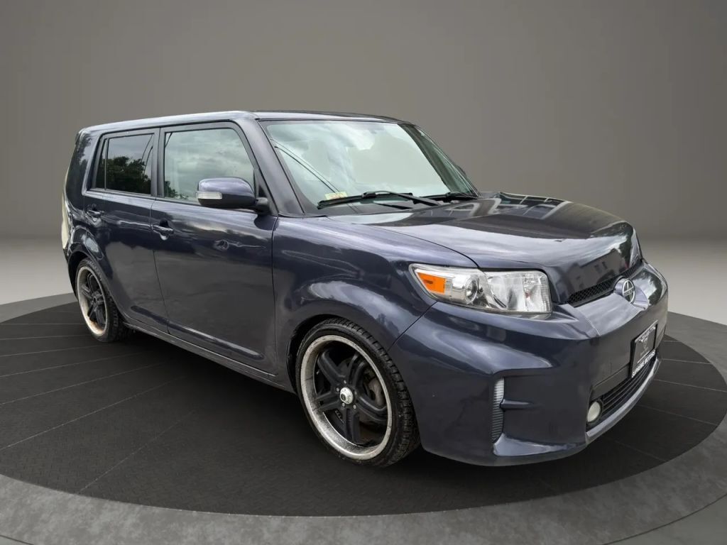 2012 TOYOTA SCION