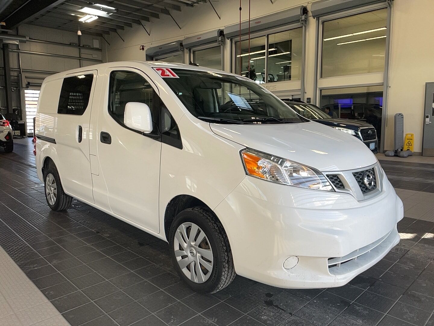 2021 NISSAN NV200