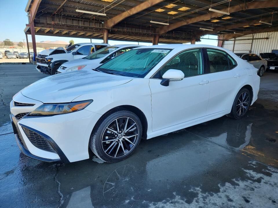 2024 TOYOTA Camry