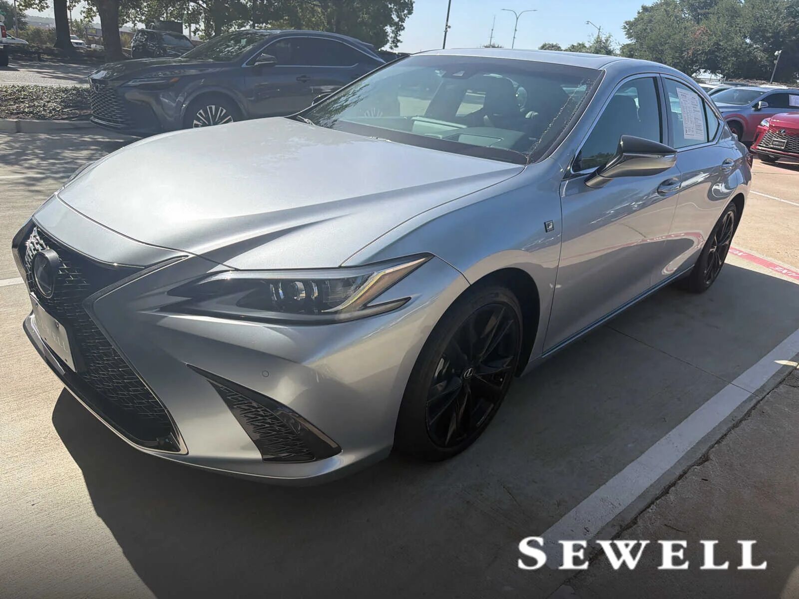 2022 LEXUS ES