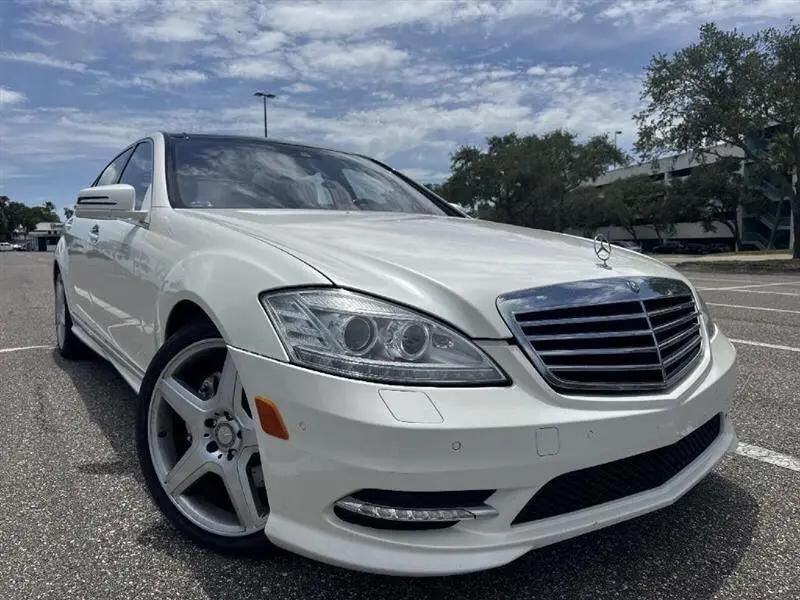 2011 MERCEDES-BENZ S-Class