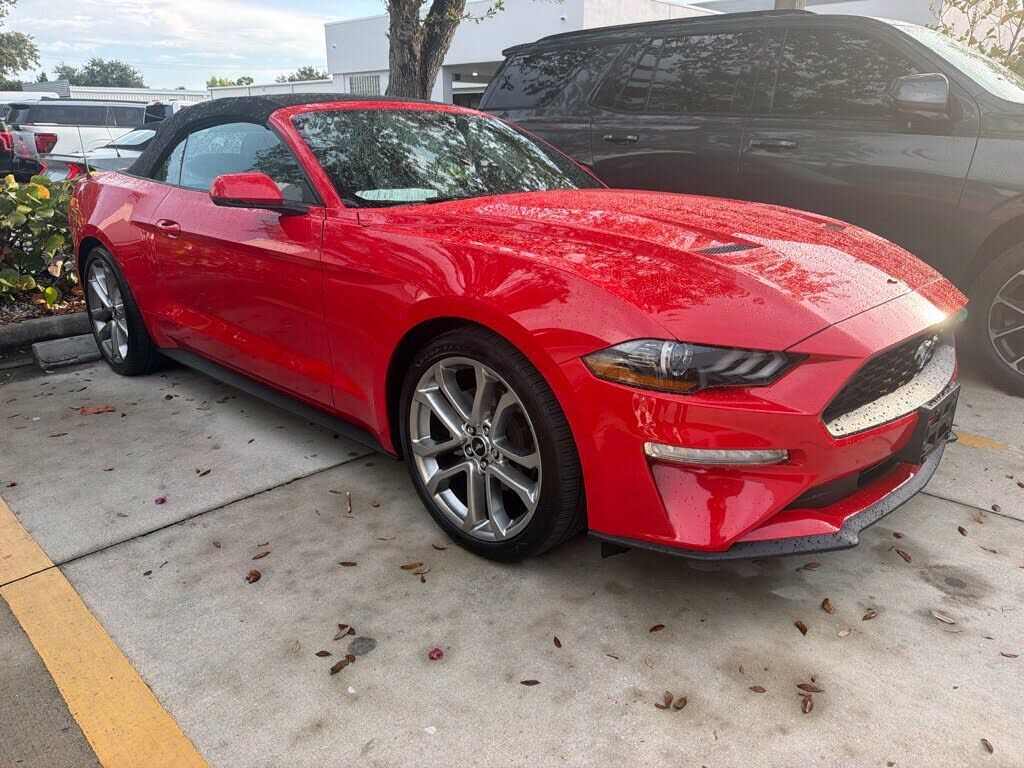 2022 FORD Mustang