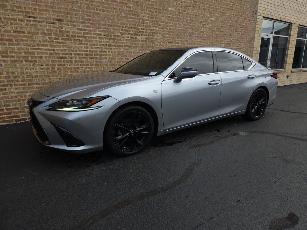 2022 LEXUS ES