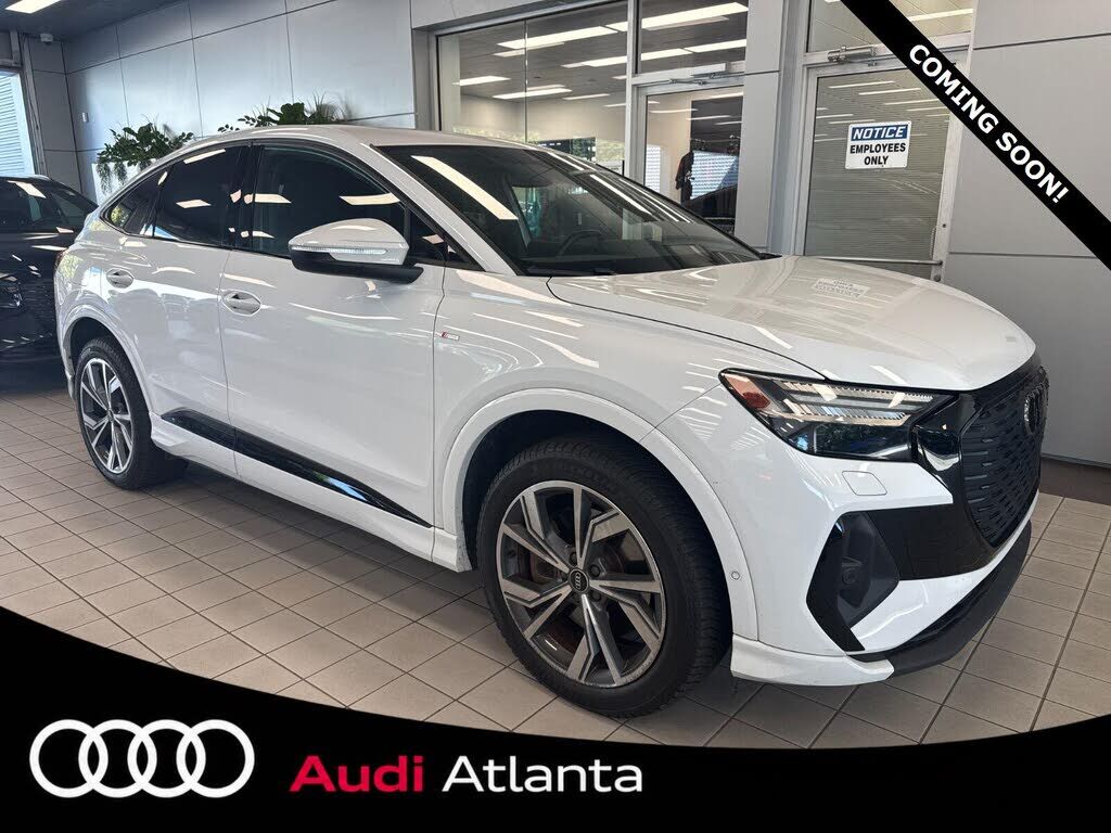 2023 AUDI Q4