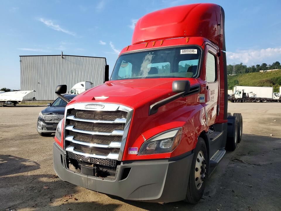 2020 FREIGHTLINER Cascadia