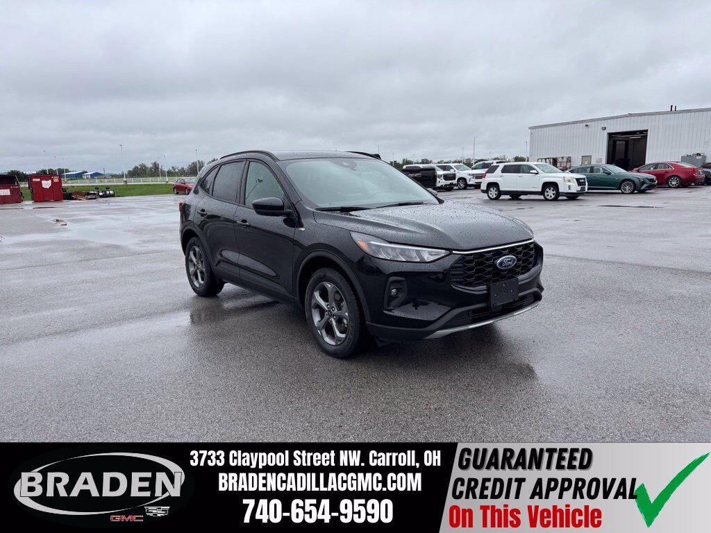 2025 FORD Escape