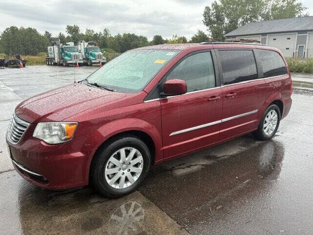 2014 CHRYSLER Town and Country