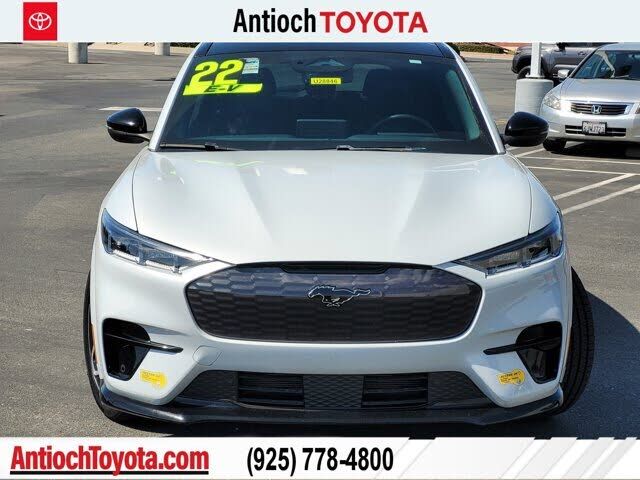 2022 FORD Mach-E
