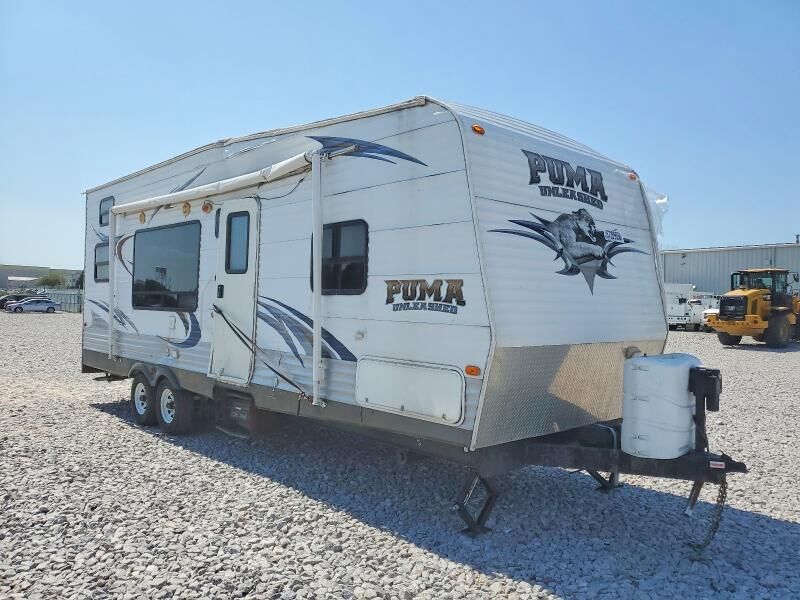 2010 FOREST RIVER Puma Toy Hauler