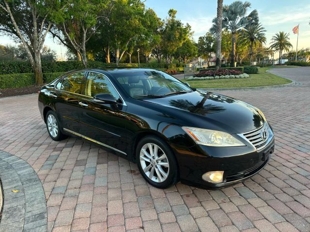 2011 LEXUS ES