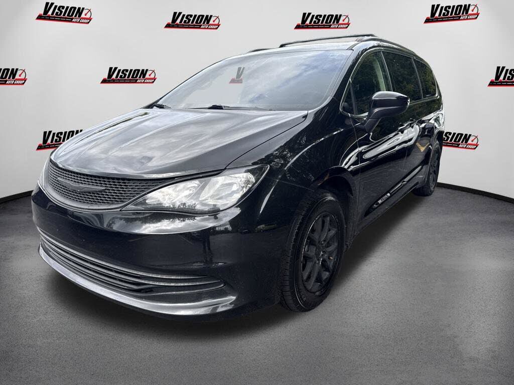 2020 CHRYSLER Voyager